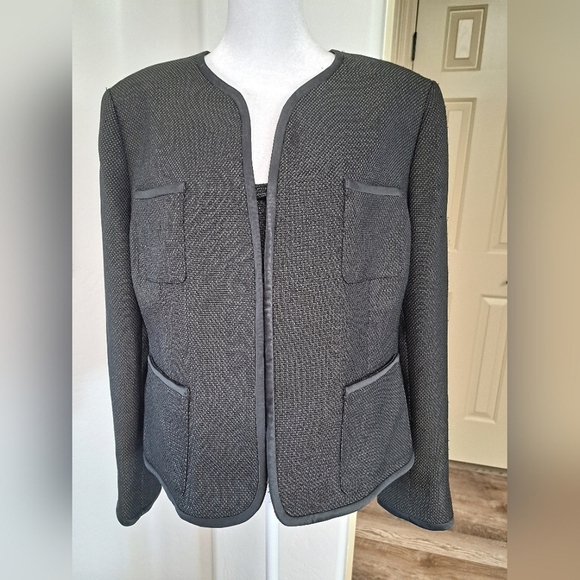 [Kasper] Black Women's Blazer Size 14P - Picture 2 of 10
